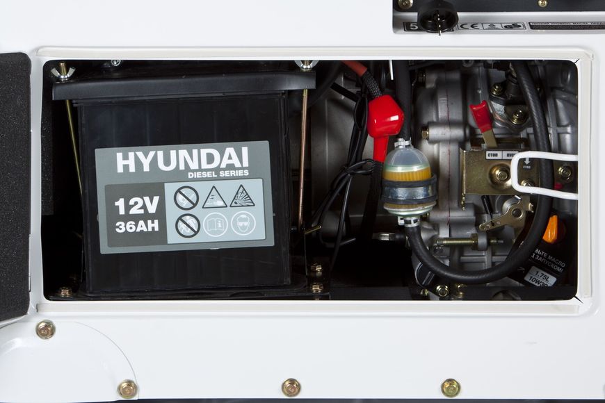 Генератор дизельный Hyundai DHY-8500SE-T (ном 6,56 КВт, макс 9 кВА) DHY-8500SE-T фото
