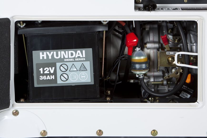 Генератор дизельний Hyundai DHY-8500SE-T (ном 6,56 КВт, макс 9 кВА) DHY-8500SE-T фото