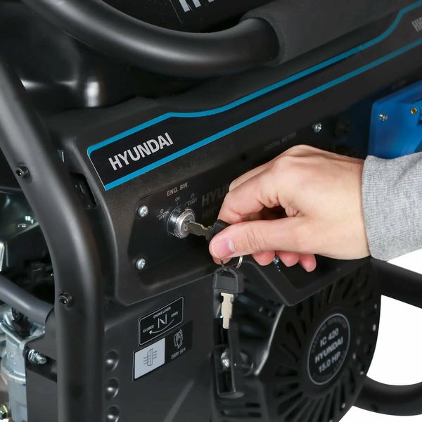 Генератор бензиновий Hyundai HHY-7050-FE + LPG (ном 5 КВт, макс 6,88 кВА) HHY-7050-FE-LPG фото